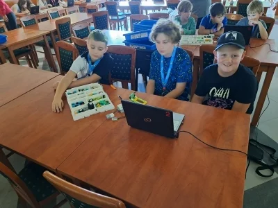 8 2zajecia z konstruowania i programowania robotow